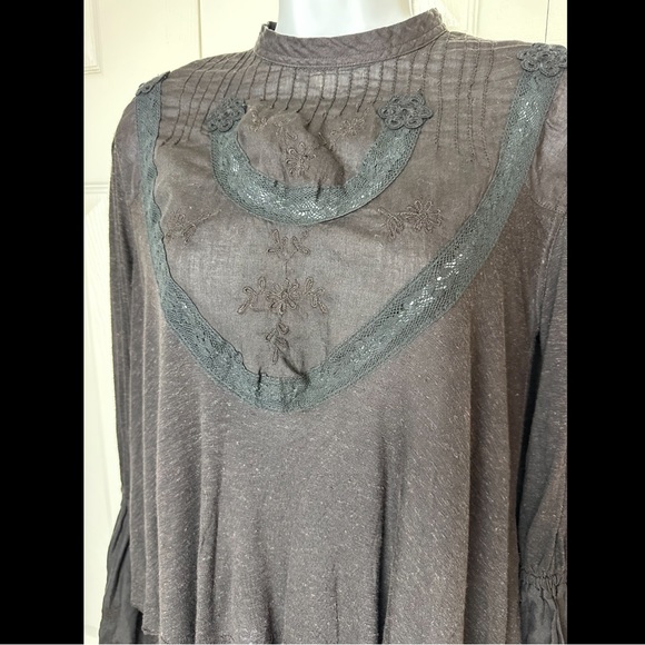 FREE PEOPLE Femme Fatale Blouse Embroidered Black Swing Bell Sleeves Scalloped - Picture 5 of 13